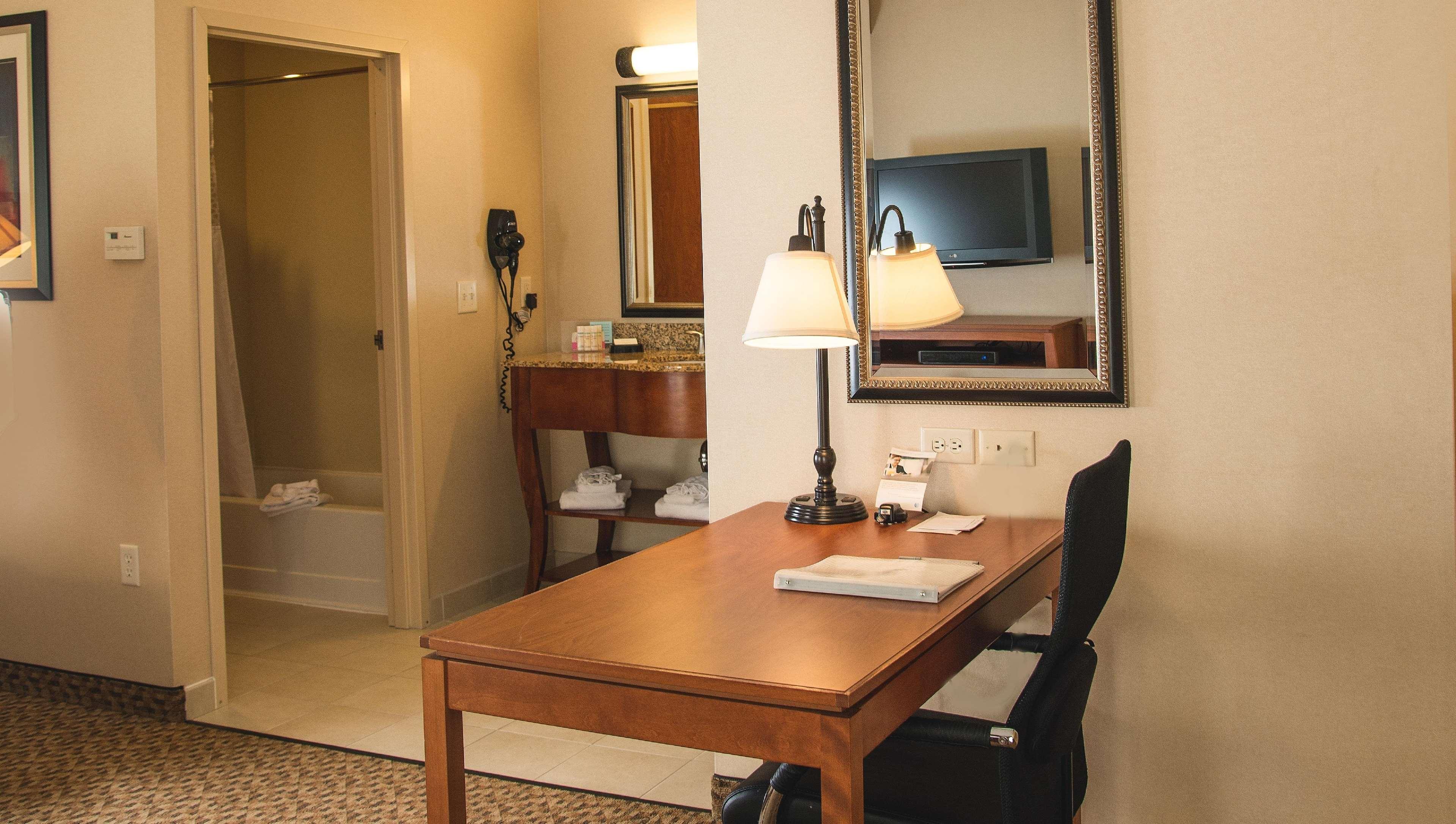 Hampton Inn & Suites Greeley Exteriör bild