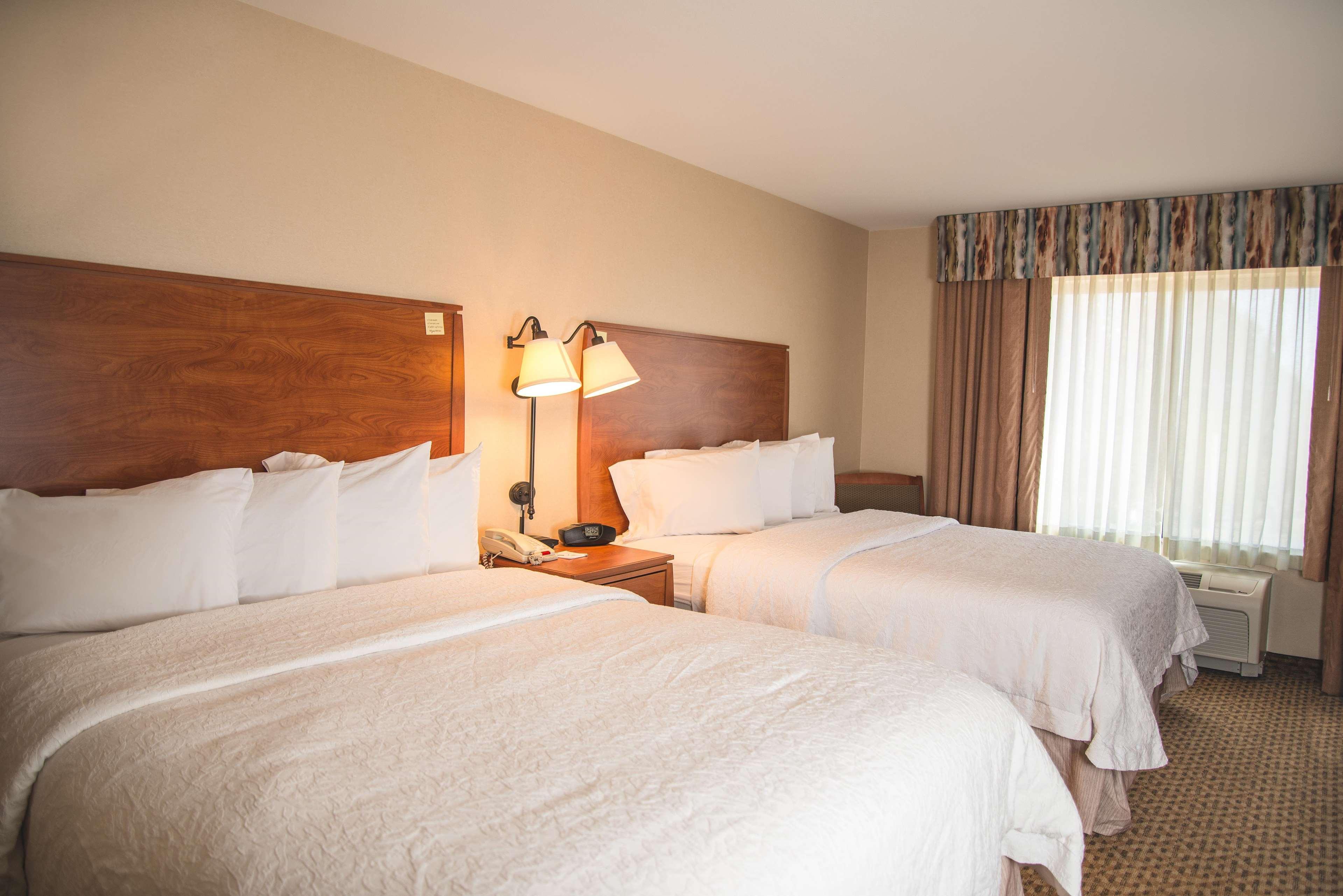Hampton Inn & Suites Greeley Exteriör bild