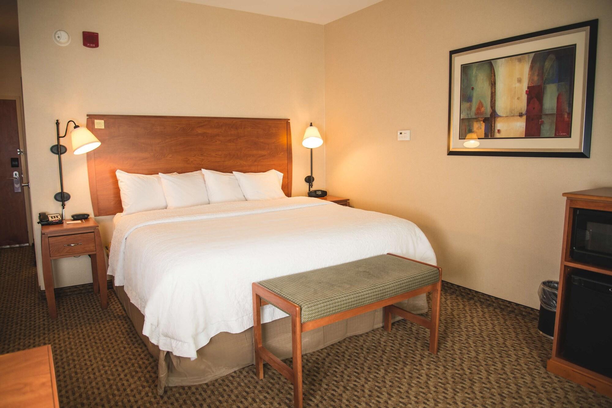 Hampton Inn & Suites Greeley Exteriör bild